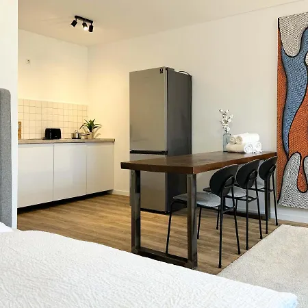 Schoene Im Zentrum Mit Self Check-in Und Free Wifi