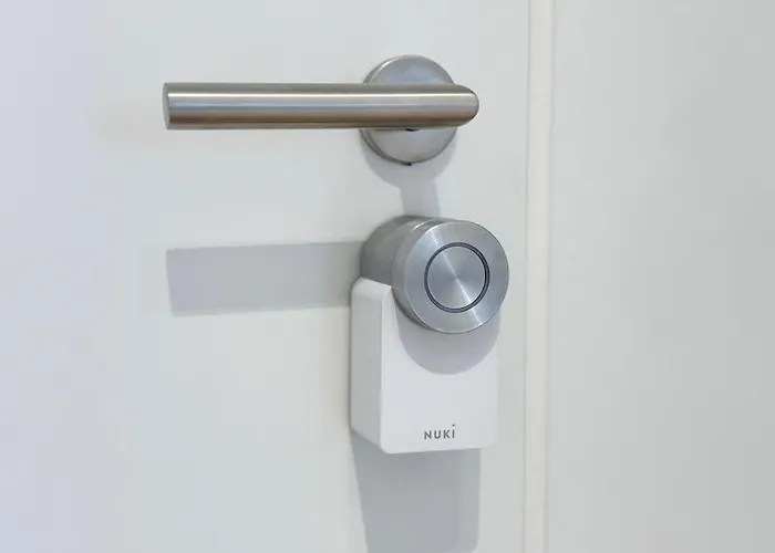 Schoene Im Zentrum Mit Self Check-in Und Free Wifi Apartamento